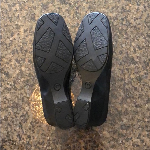 Rockport dynamic suspension slip on shoes - Picture 3 of 5